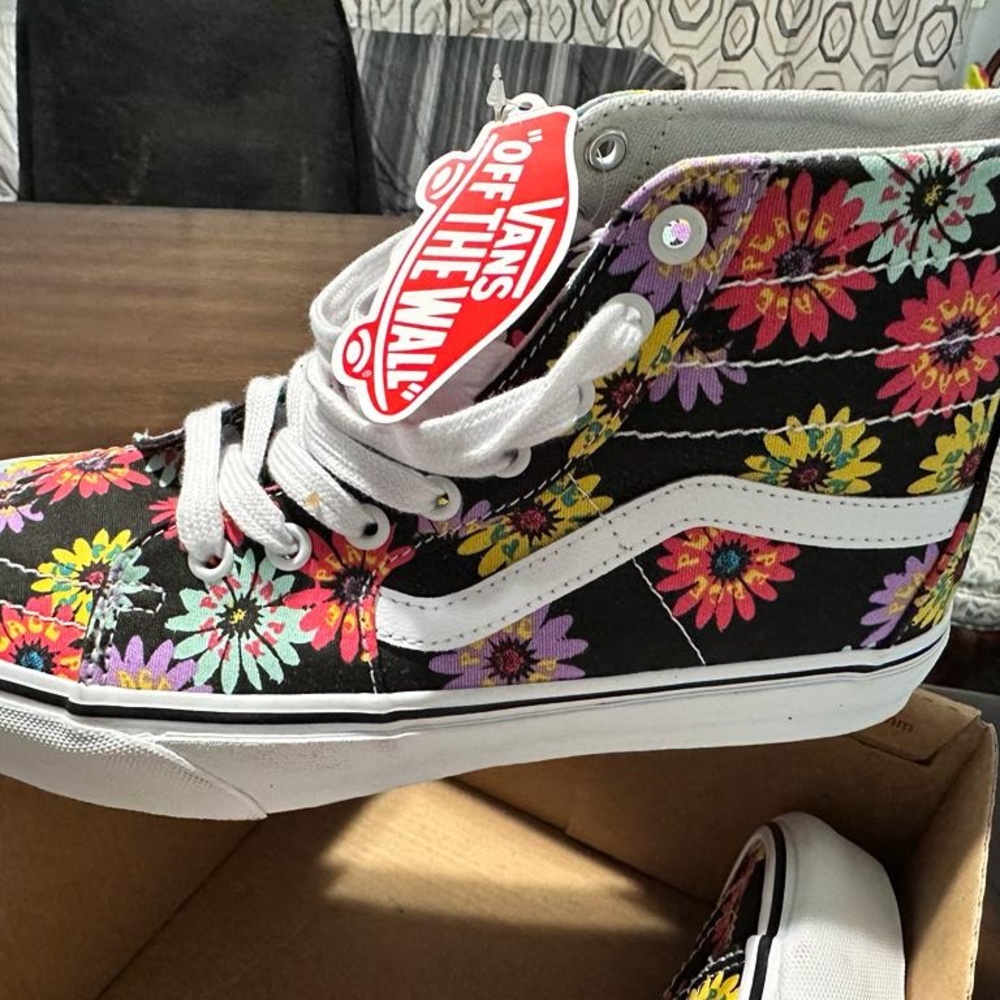 Vans, Sk8-Hi Tapered, Peace Floral, Women’s 10, Brand new.